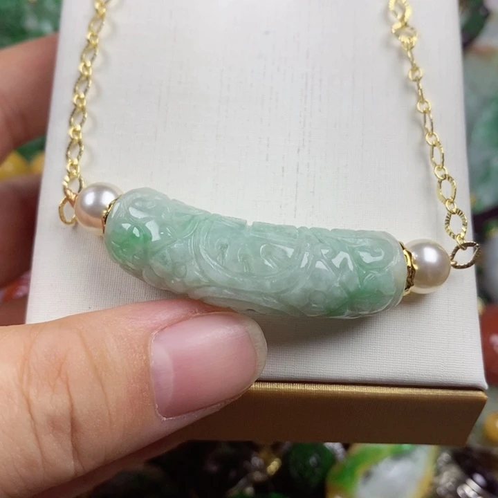 吊坠(赠链)未镶嵌翡翠