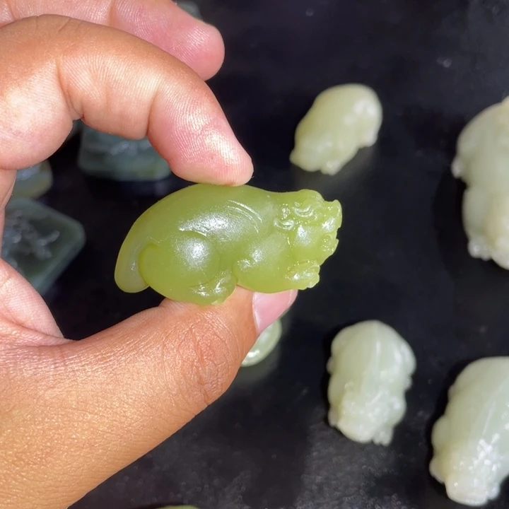 和田玉（糖玉）未镶嵌笔搁