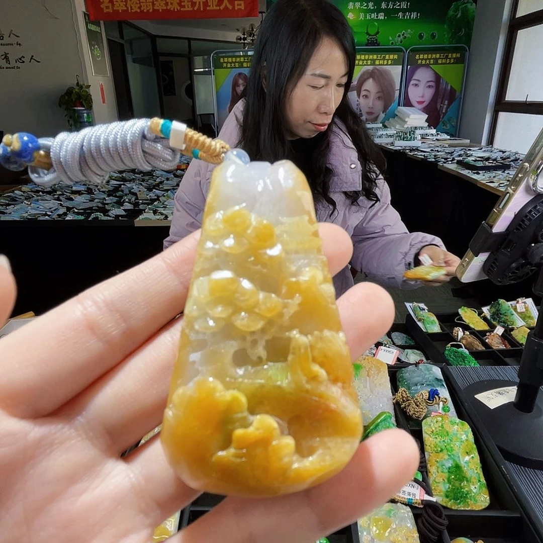 颈饰未镶嵌翡翠翡翠