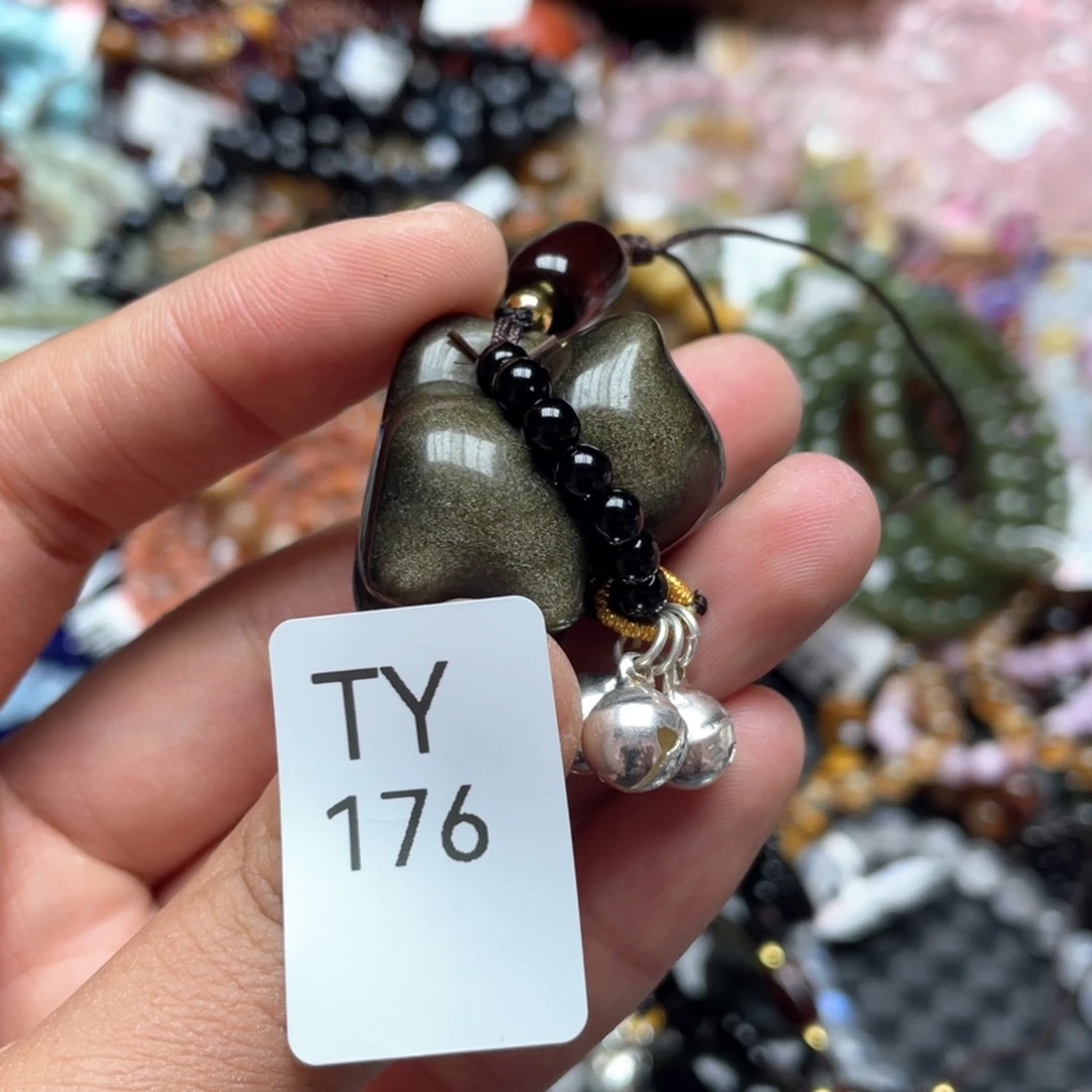 水晶多样性发一只未镶嵌