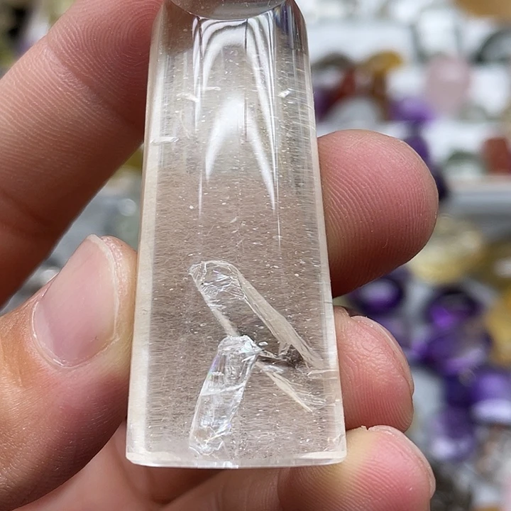 未镶嵌颈饰水晶晶中晶，入字人字，七彩光