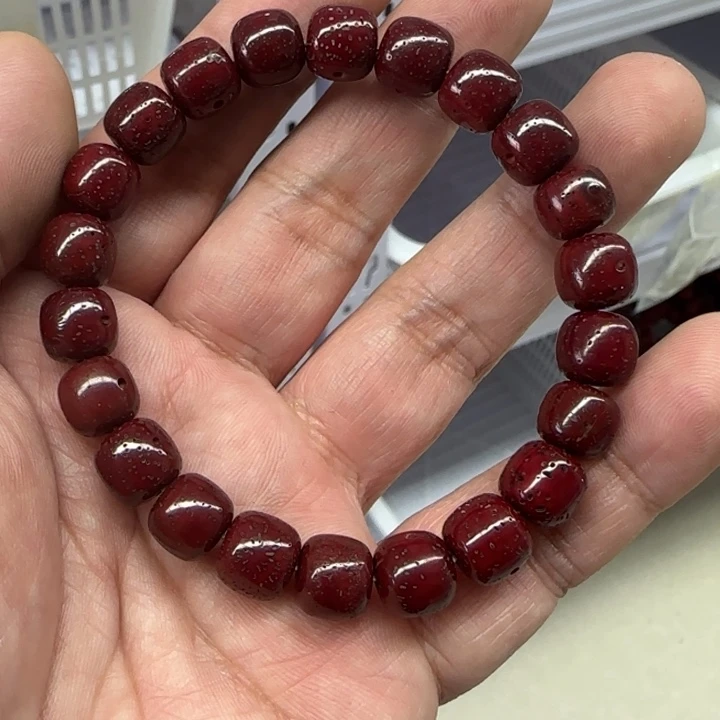 白玉菩提吊坠红色604