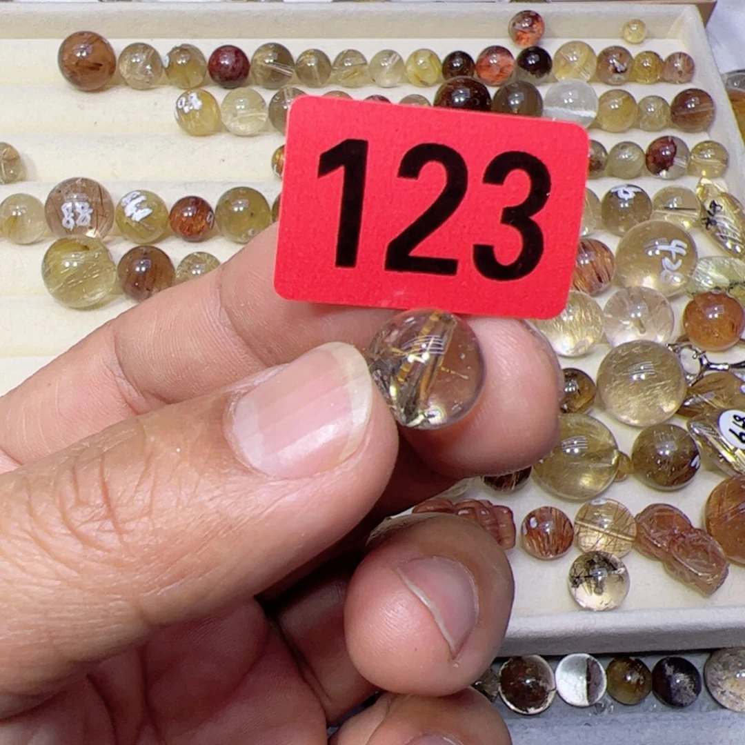 水晶颈饰未镶嵌天然瑕疵