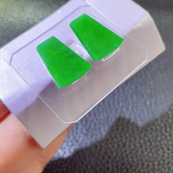 未镶嵌定制翡翠翡翠