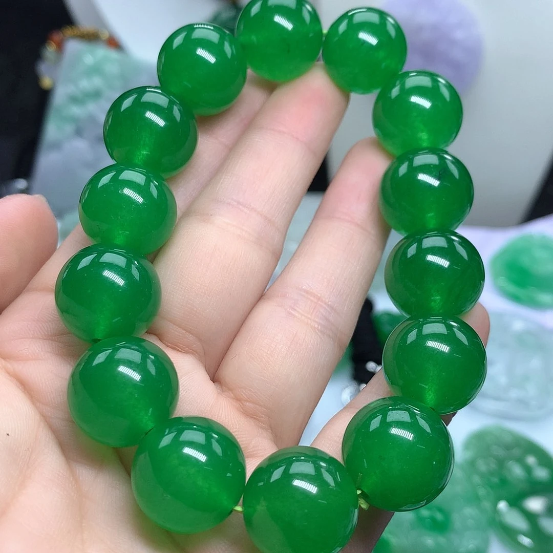 翡翠吊坠(赠链)未镶嵌