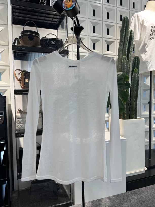 【禾蒙】时尚女装 mu 防晒套头白色小衫