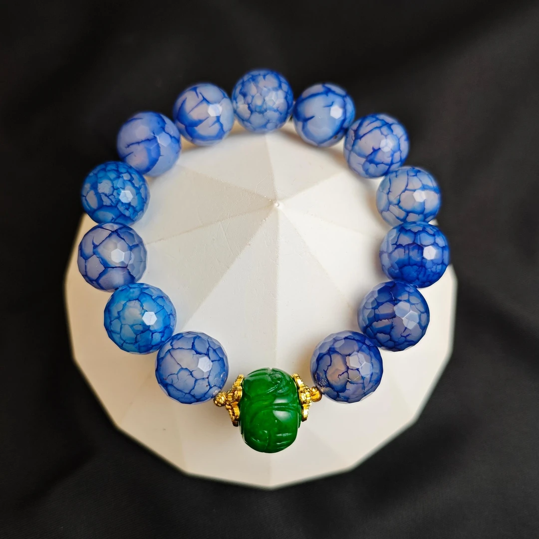 玛瑙手串C01-166赠礼盒（多样性发其一)