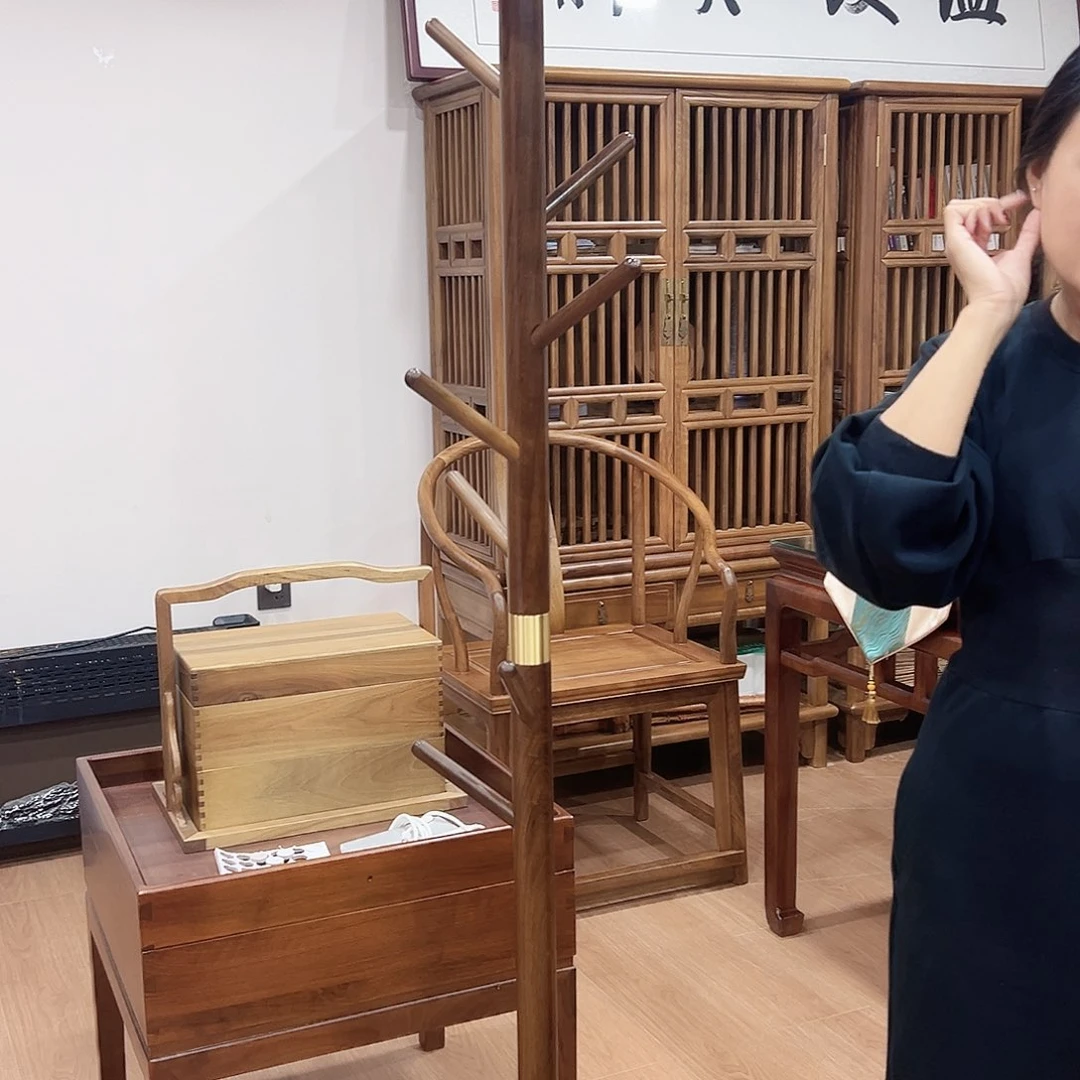 木核桃木衣架 特价清