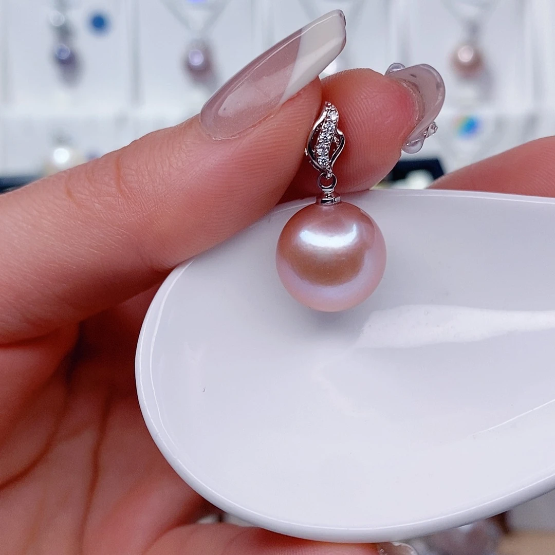 淡水珍珠吊坠(赠链)未镶嵌