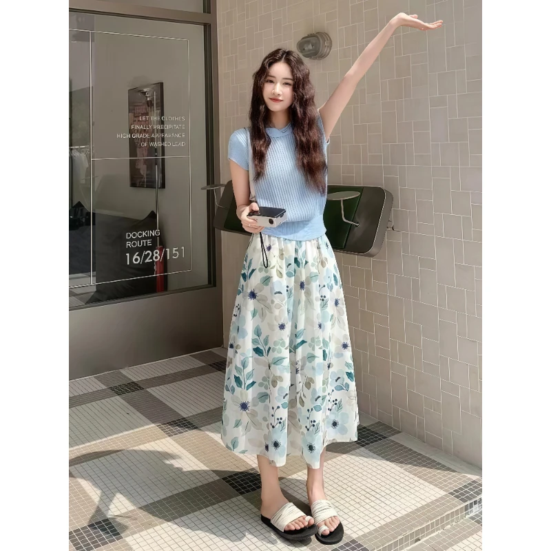 针织蓝色短袖碎花半身裙两件套女夏绝美清纯减龄茶里茶气别致套装