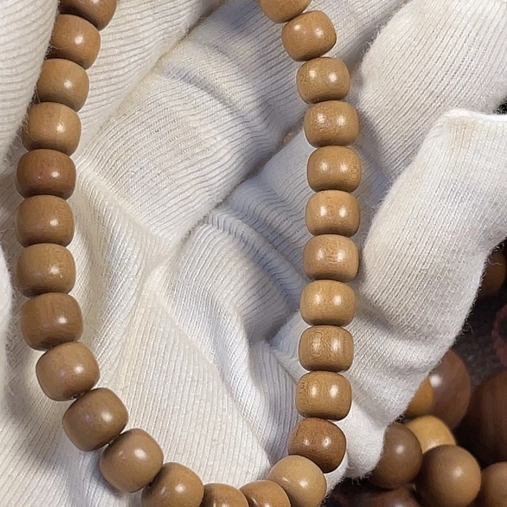 檀香木老山檀6*7手串