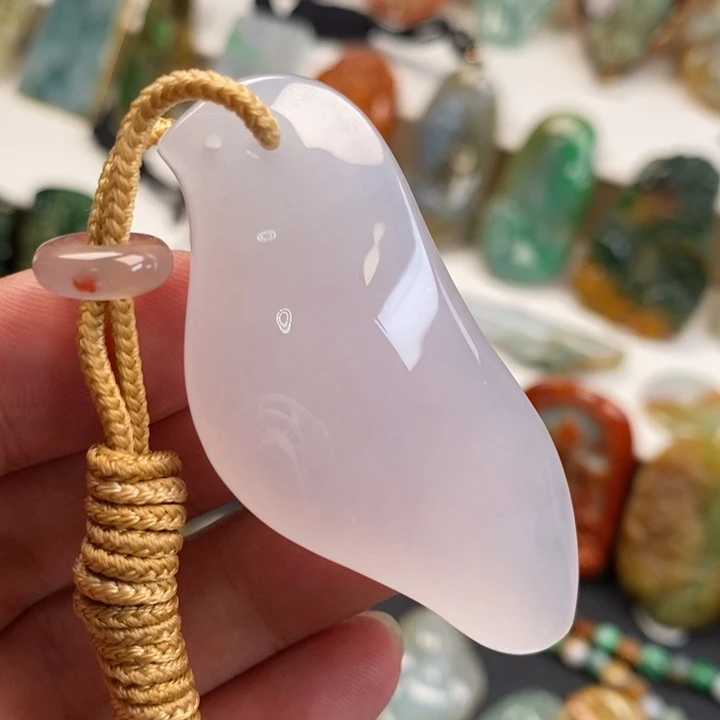 颈饰未镶嵌翡翠缅甸天然翡翠随形万象