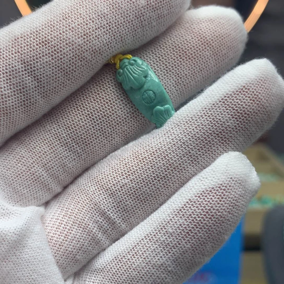 绿松石挂件未镶嵌