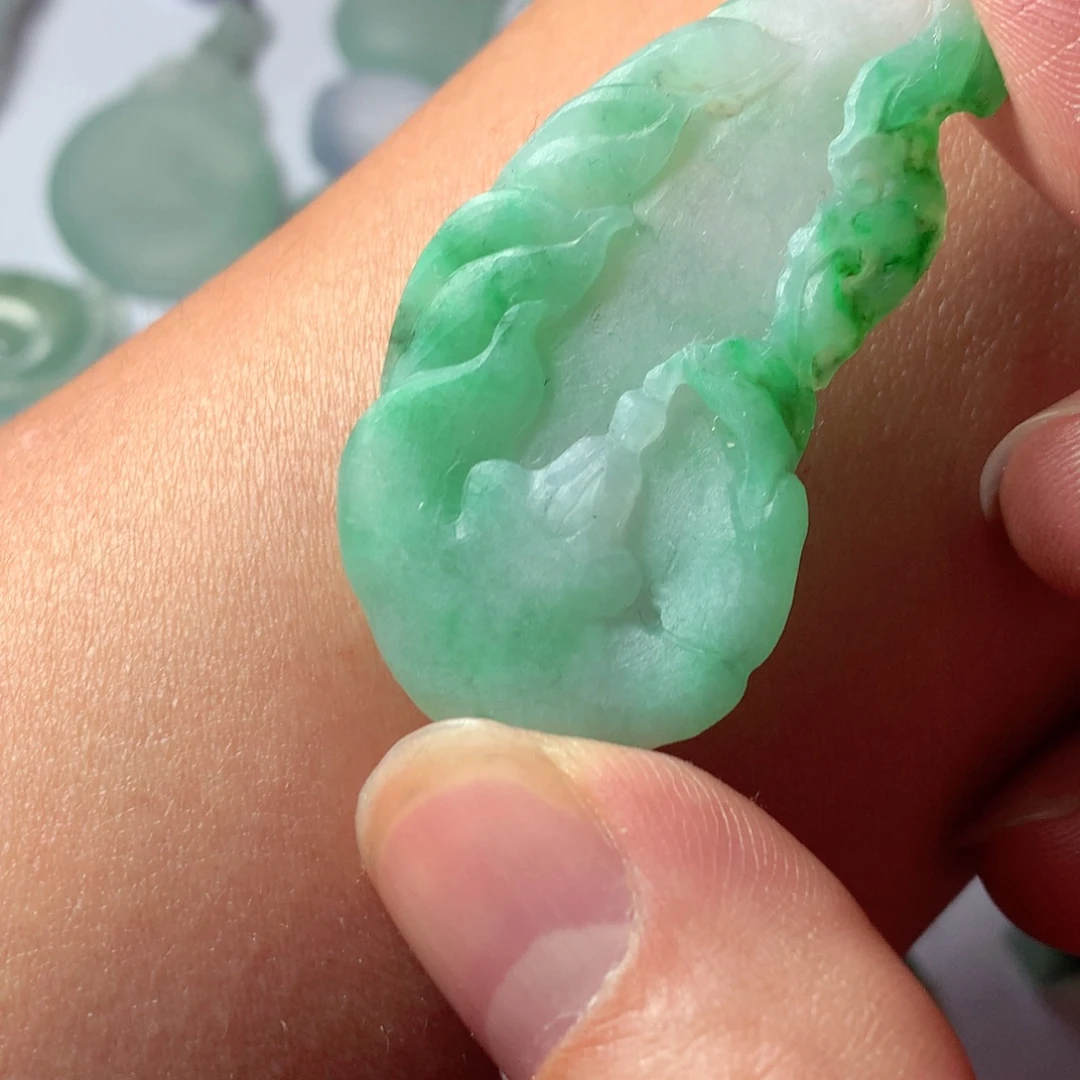 定制翡翠未镶嵌包工