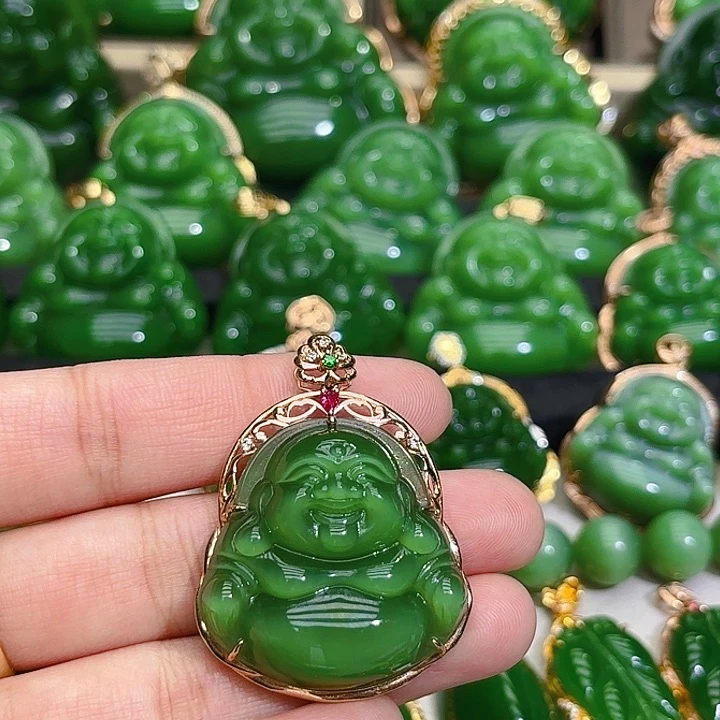 和田玉（碧玉）颈饰18K金镶嵌