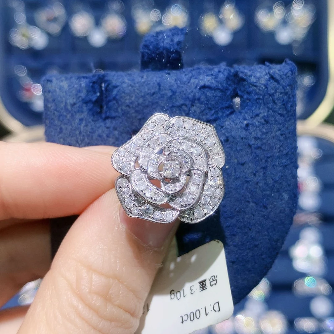 【闪购商品】18K金镶嵌戒托钻石一克拉山茶花戒指