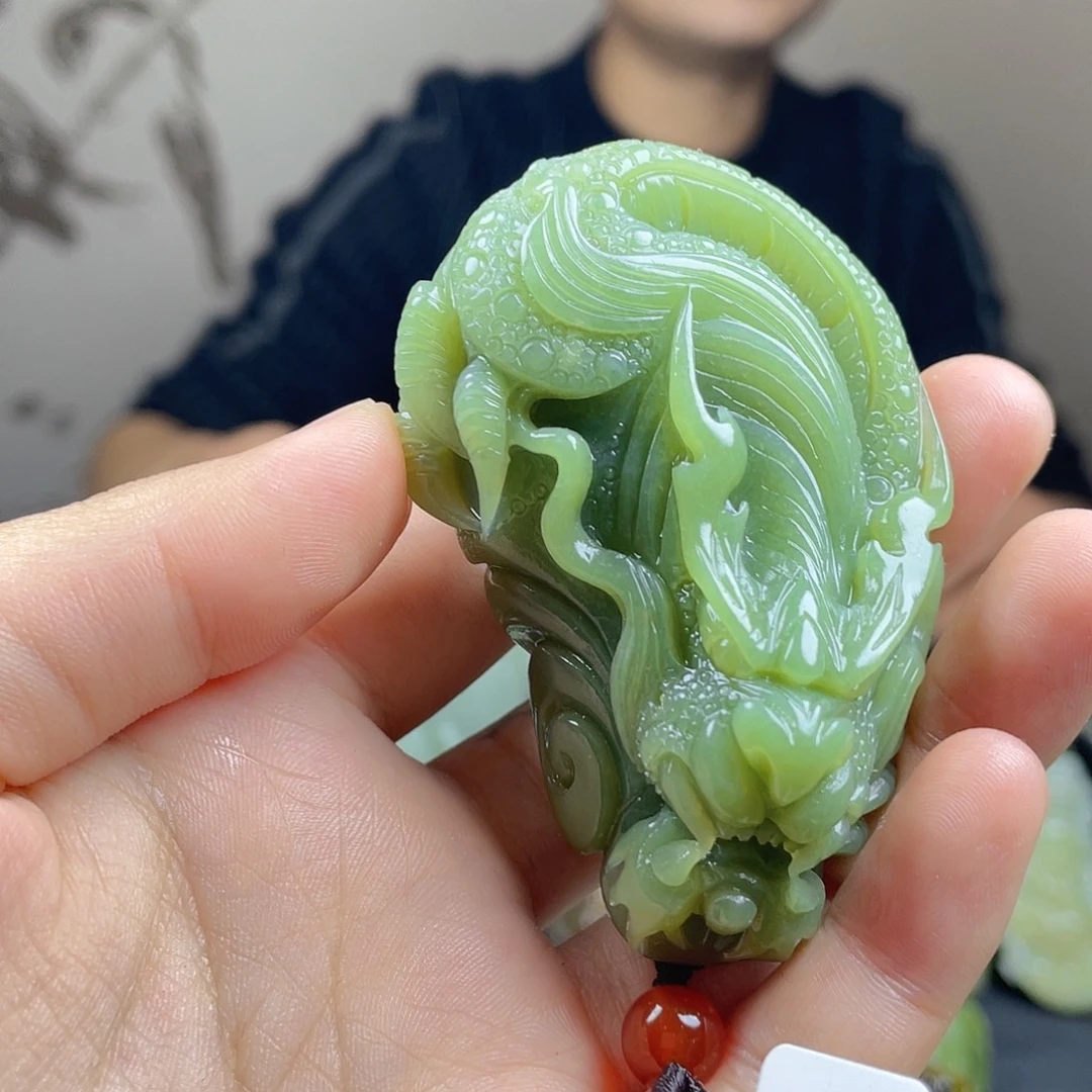 用***7和田玉未镶嵌颈饰