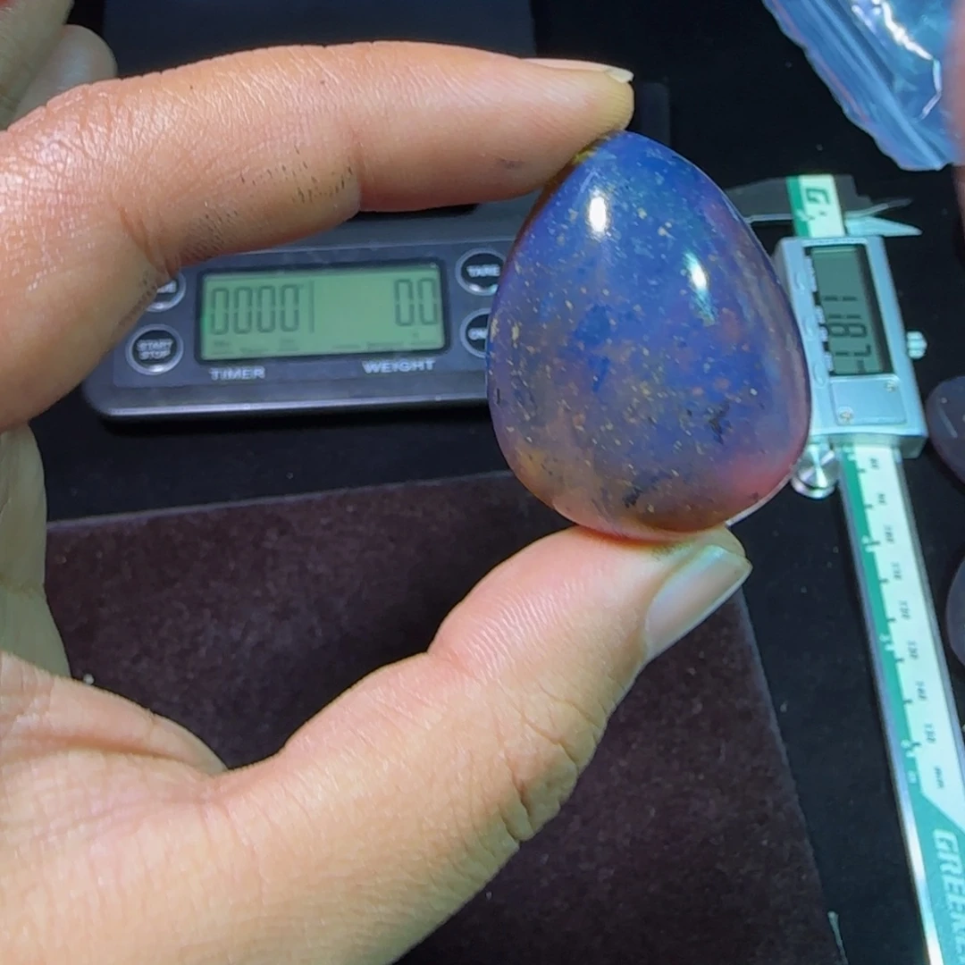 琥珀未镶嵌裸石琥珀