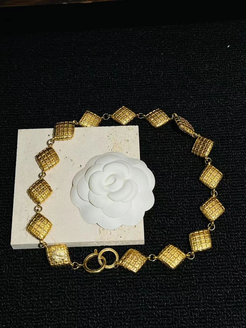 95新 Chanel/香奈儿 怪怪 chanel华夫格项链