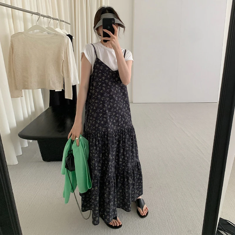 TG 碎花V领露背吊带连衣裙女2025夏季新款韩系气质显瘦长裙