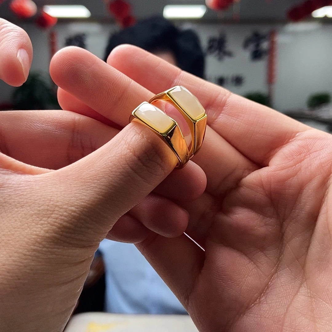 和田玉未镶嵌戒指颜色多样性发拍一发一