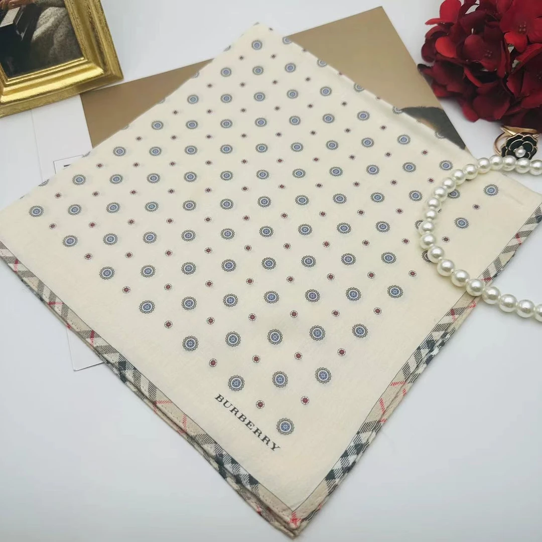 99新 BURBERRY/博柏利 海囤 巴宝莉 丝巾/yy01804