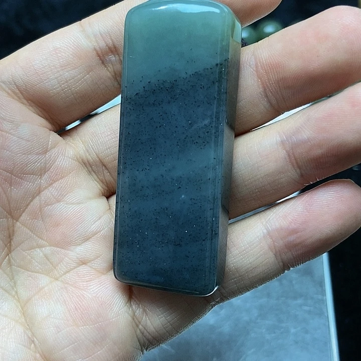 和田玉颈饰未镶嵌真****尘