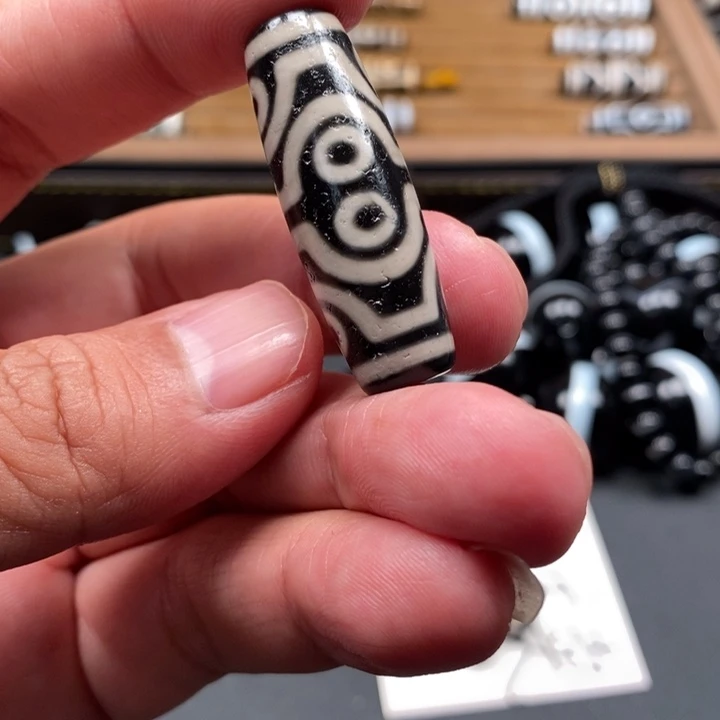 ****兹玛瑙/玉髓颈饰未镶嵌