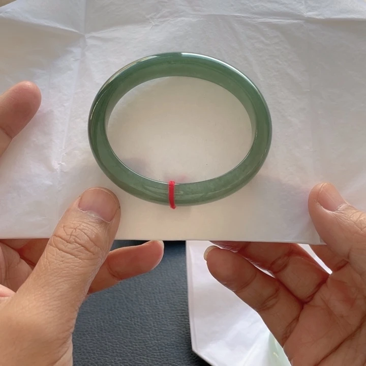 翡翠未镶嵌手镯翡翠手镯贵妃