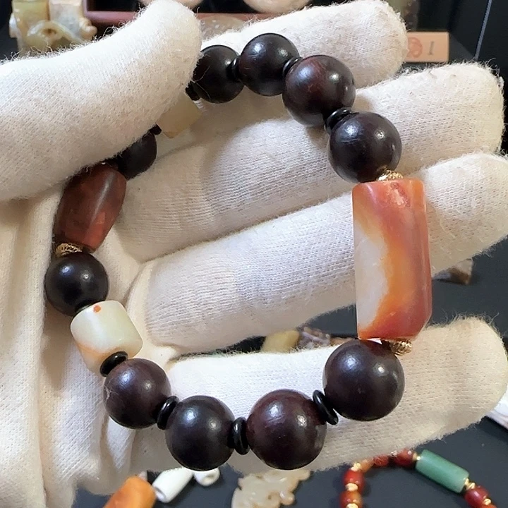 用***8颈饰未镶嵌透闪石质玉