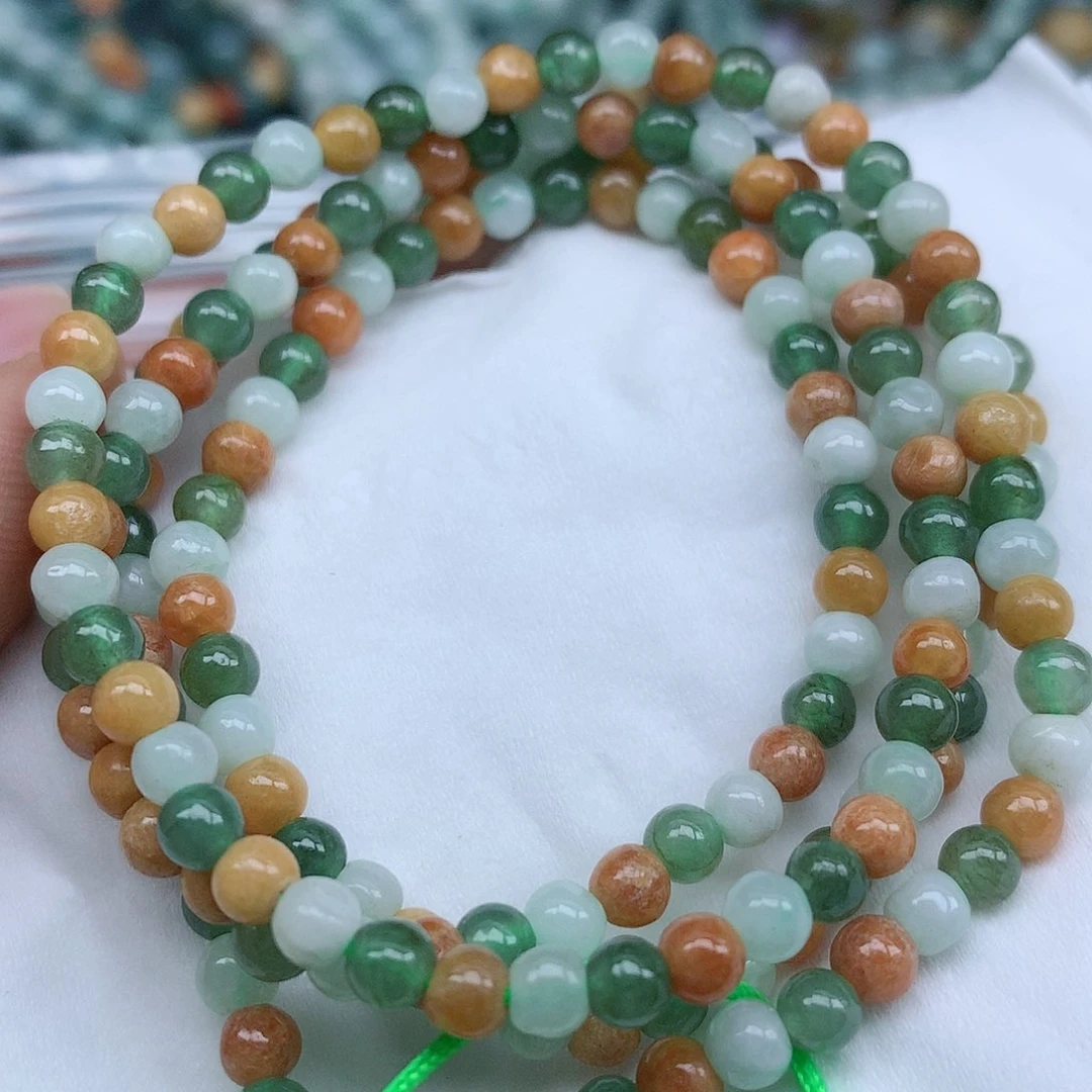 翡翠颈饰未镶嵌手串