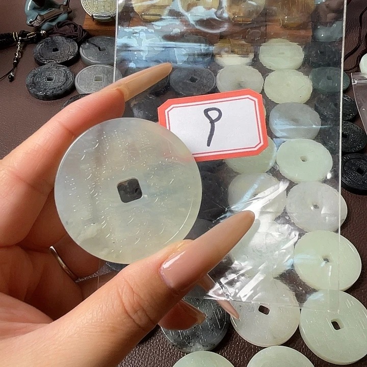 蛇纹石玉合金颈饰