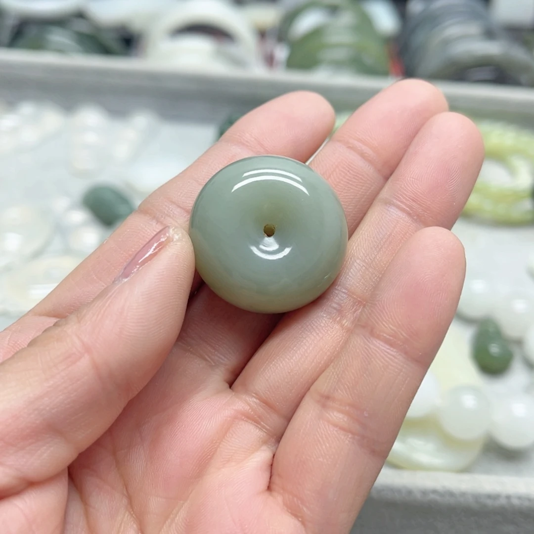 和田玉（糖玉）未镶嵌手镯