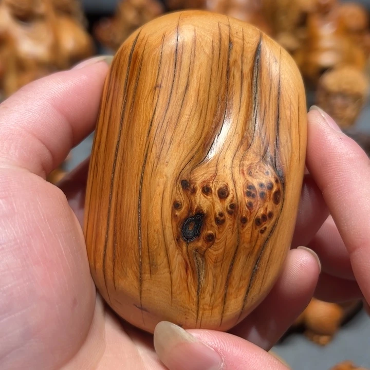 柏木（崖柏）点点关注