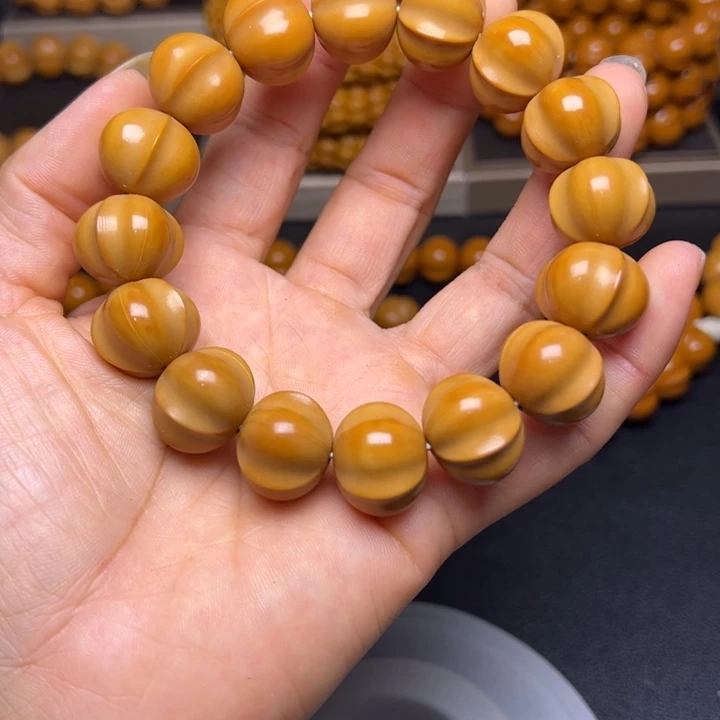 橄榄核吊坠聚宝盆