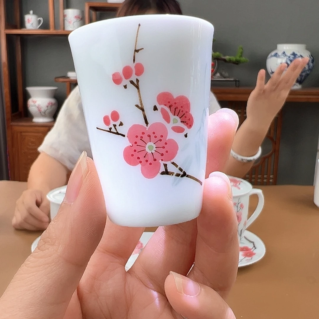 翠竹红梅闻香杯，微瑕开片