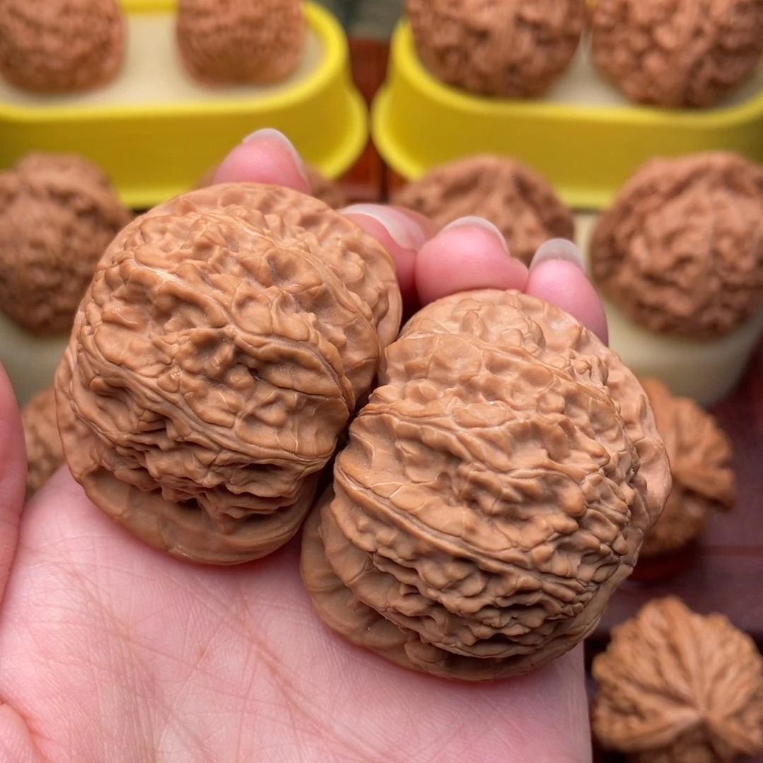 桃核把件呀**豆老款白狮子头44