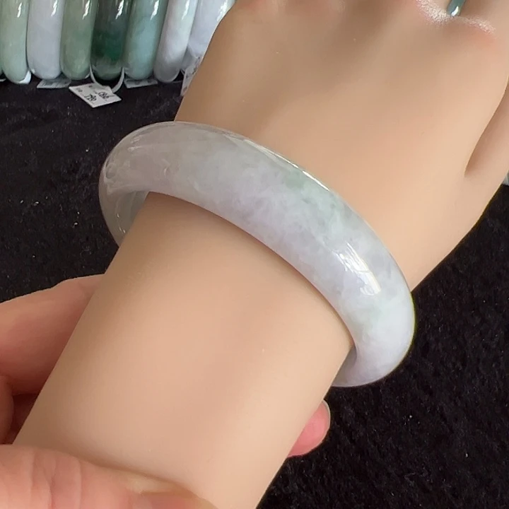 翡翠未镶嵌手镯编号57512圈口60