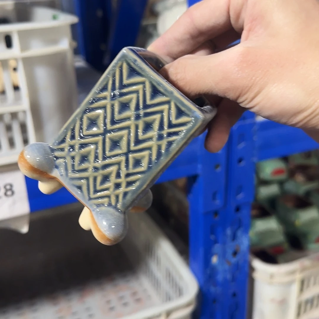 陶瓷··凑9元发··孤品区··7028