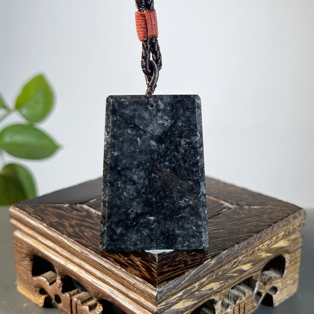 JCB03-04 天然翡翠缅甸A货 乌鸡-无事牌