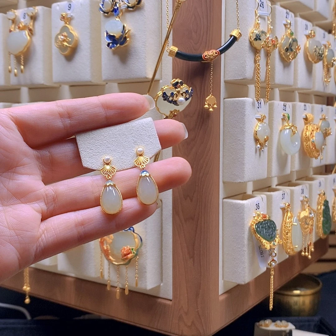 和田玉银S925镶嵌颈饰