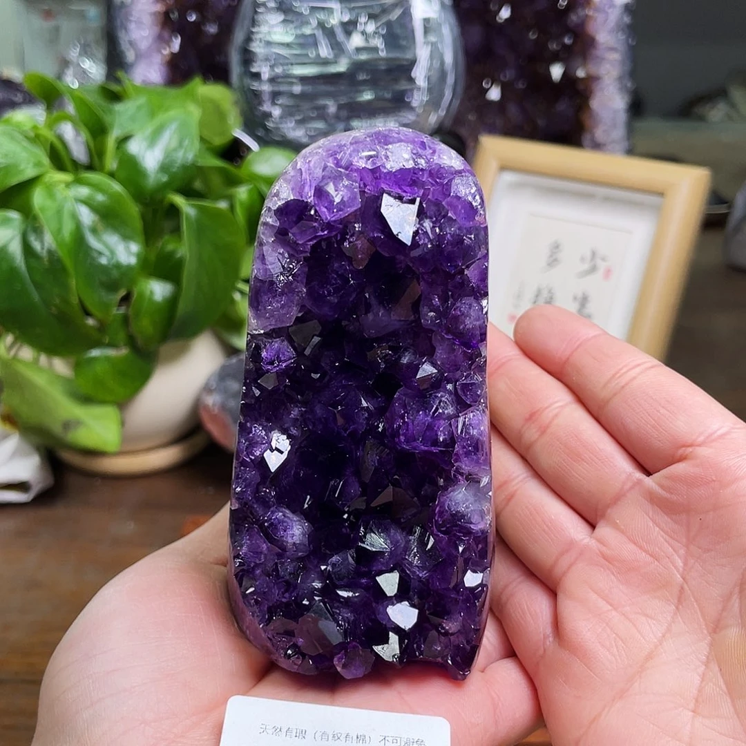 未镶嵌水晶大型摆件（非配饰）