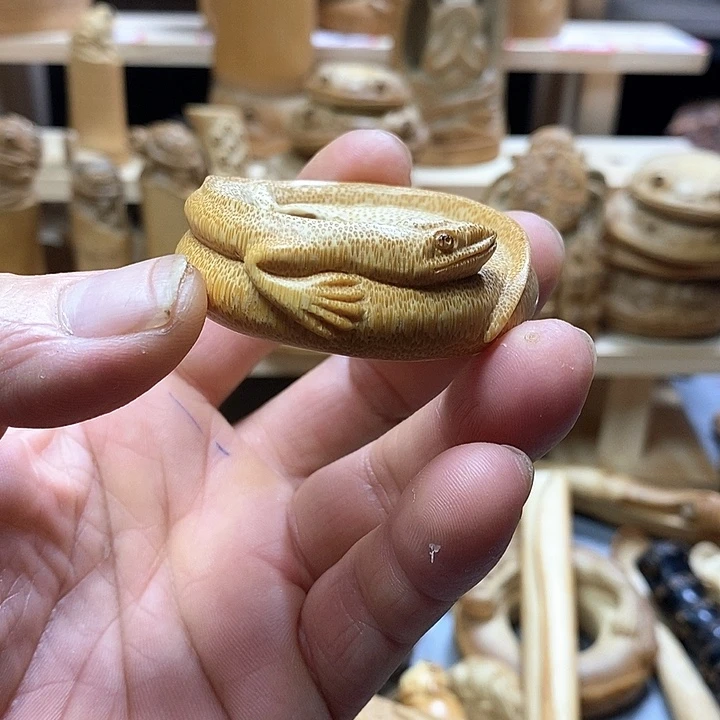 竹雕壁虎环把玩件