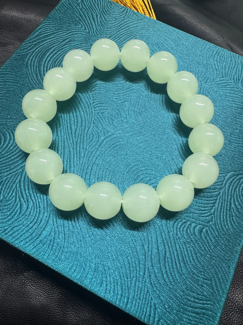 【元明珠宝铺】天然和田玉翠青手串12mm+A11