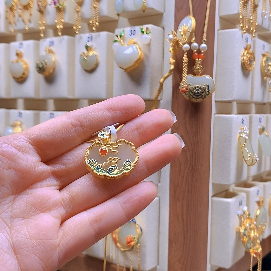 和田玉银S925镶嵌颈饰