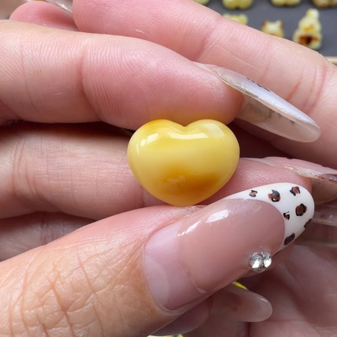 琥珀未镶嵌裸石蜜蜡