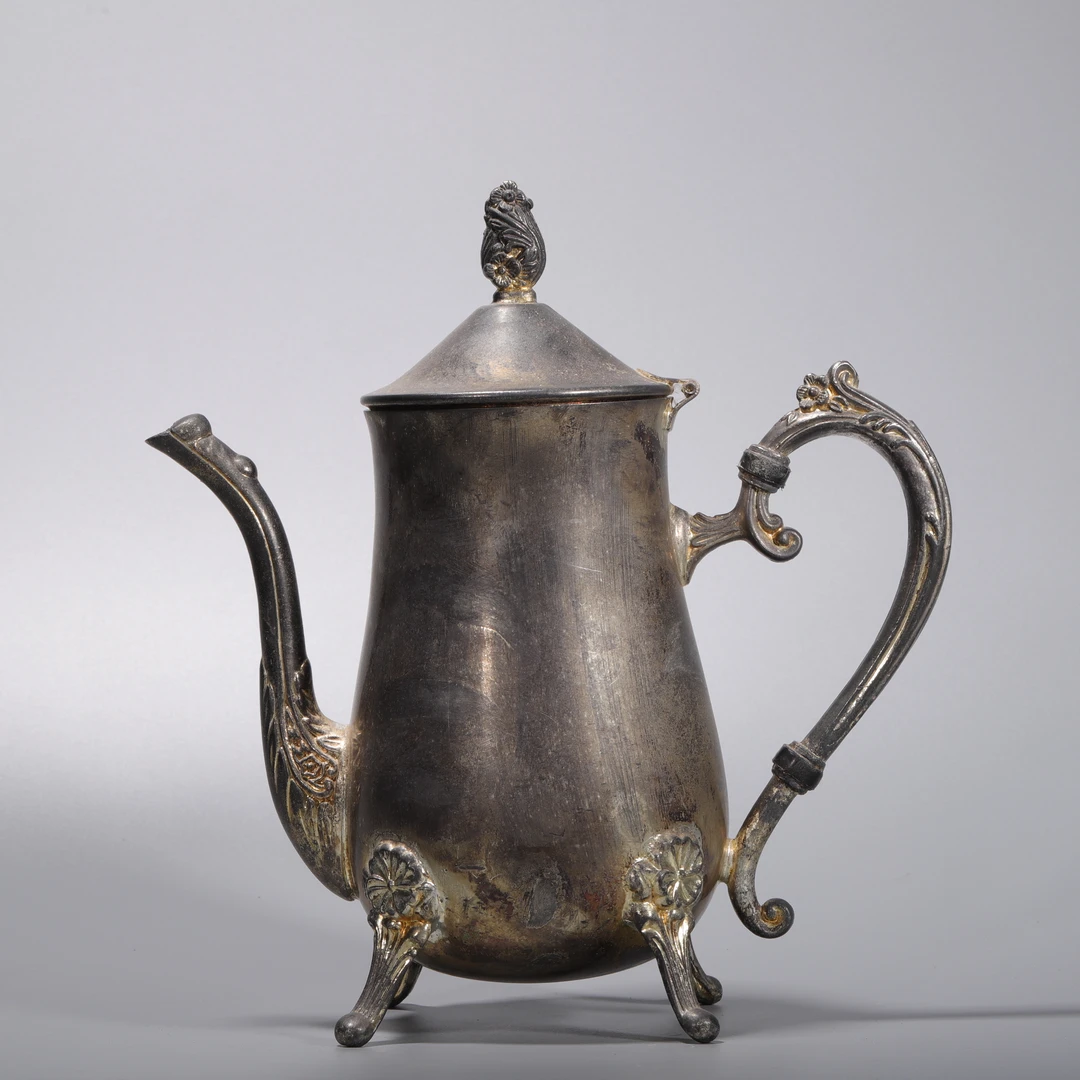 lot41  清代  铜三足壶