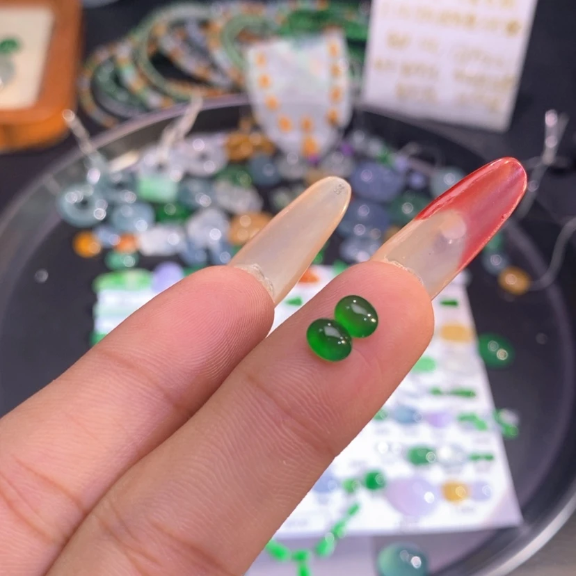 【闪购商品】翡翠挂件未镶嵌蛋