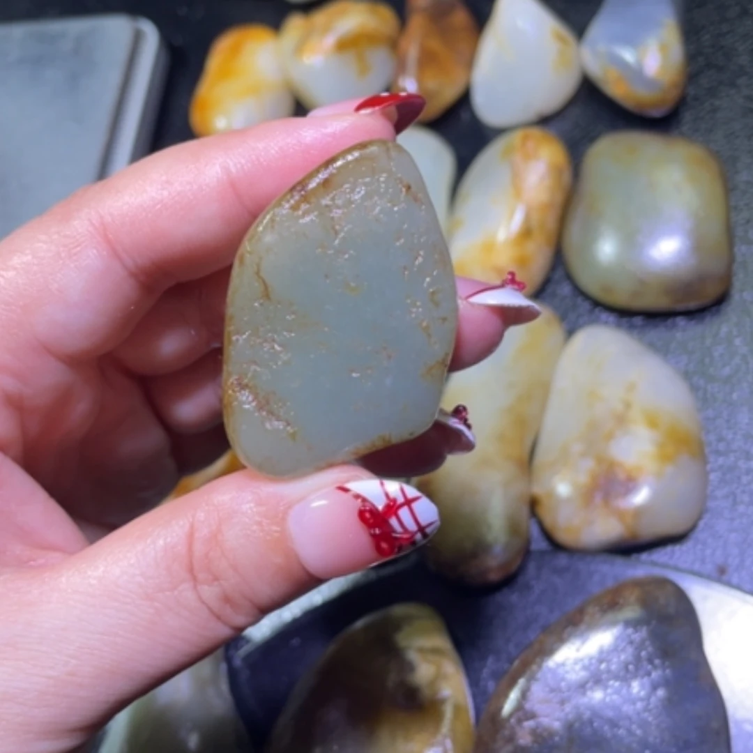 【闪购商品】颈饰未镶嵌和田玉