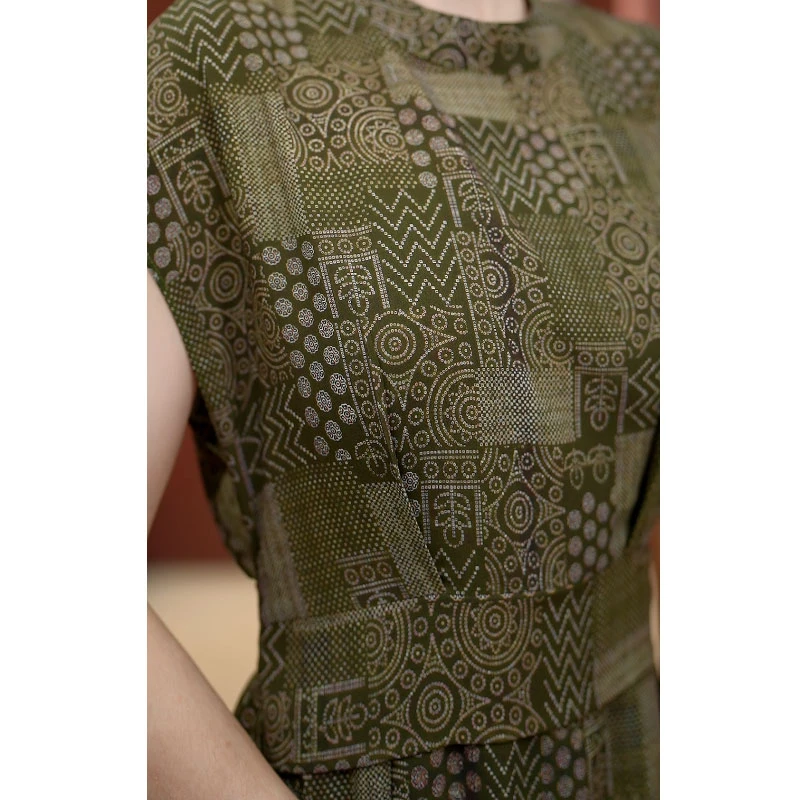 0505夏季新款波西米亚时尚优雅气质连衣裙系带收腰显瘦裙子